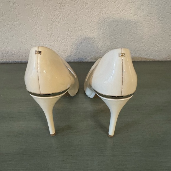 Ted Baker Classic Heel Pumps Sz. 37.5 - Picture 3 of 8